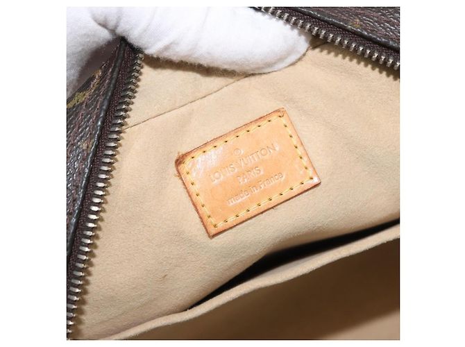 Louis Vuitton Monogram Manhattan PM Bolso de Mano - vista 18