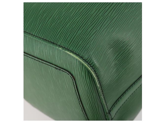 Louis Vuitton Epi Keepall 50 Sac de Voyage Vert - vue 9
