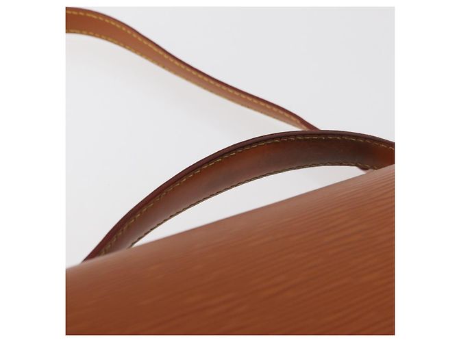 Louis Vuitton Epi Monceau 28 Borsa a mano Oro - vista 15