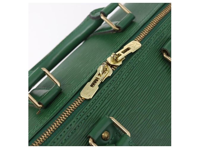 Louis Vuitton Epi Keepall 45 Sac de Voyage Vert - vue 10