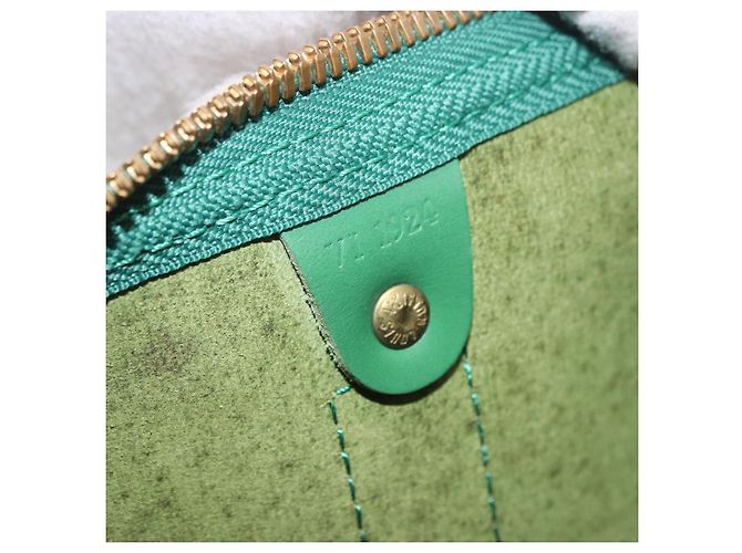 Louis Vuitton Epi Keepall 45 Sac de Voyage Vert - vue 12