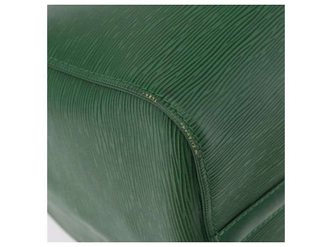 Louis Vuitton Epi Keepall 45 Sac de Voyage Vert - vue 9