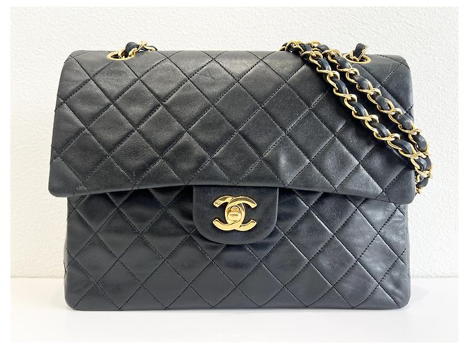 Chanel Timeless - Classic Double Flap Quilted Lambskin Medium - vista 2