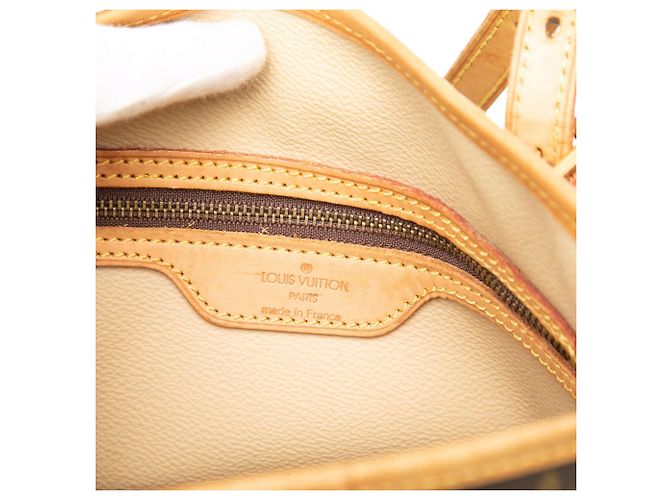 Louis Vuitton Monogram Petit Bucket Marrón - vista 5