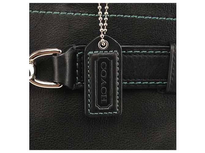 Coach  mala Hamptons 8A70 em couro liso preto - vista 6