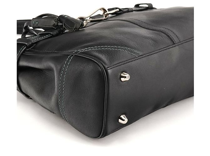 Coach  mala Hamptons 8A70 em couro liso preto - vista 8