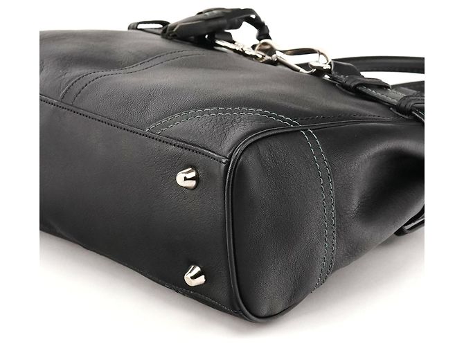 Coach  mala Hamptons 8A70 em couro liso preto - vista 9