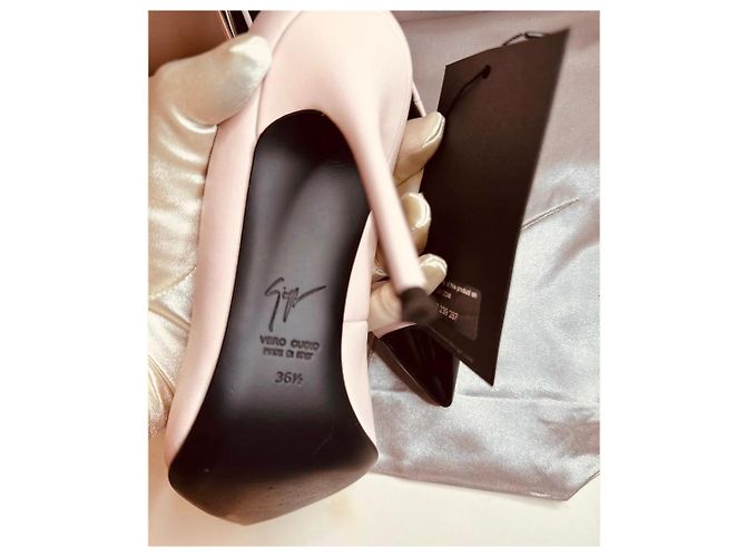 Décolleté Giuseppe Zanotti Lucrezia in pelle rosa e nera - vista 3