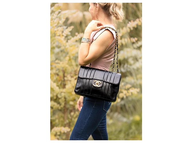 Chanel Mademoiselle Large / Maxi Flap Bag Nero – Hardware Oro – Carta, Sticker e Dustbag - vista 2
