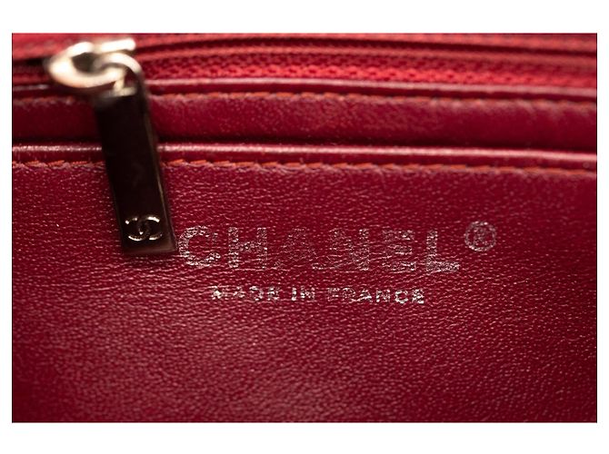 Chanel Classic Rectangle Mini Flap Rouge – Cuir Verni – Hardware Argenté – Sac de Poussière - vue 13