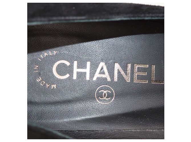 Décolleté a punta con punta rinforzata Chanel in camoscio nero - vista 6
