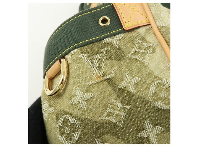 Borsa Boston Louis Vuitton Monogramouflage Lys Denim Leather Green M95771 - vista 17