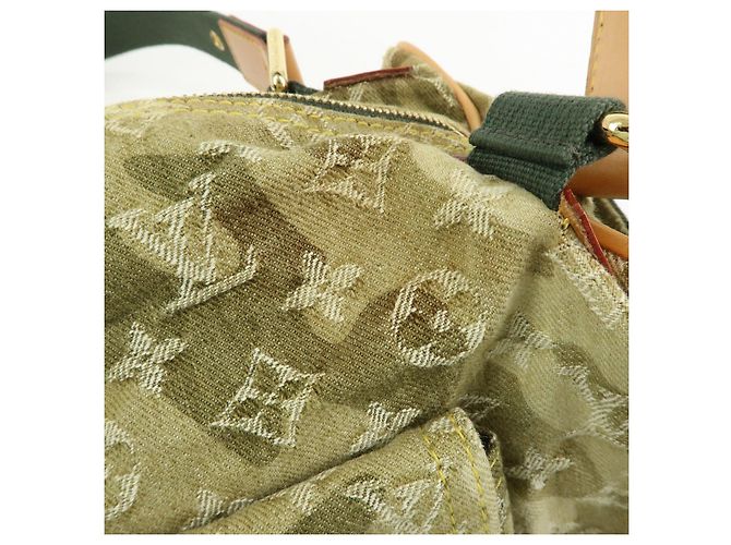 Borsa Boston Louis Vuitton Monogramouflage Lys Denim Leather Green M95771 - vista 19