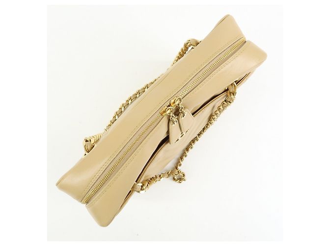 Borsa a tracolla con catena CHANEL Chevron COCO Mark in pelle d'agnello beige - vista 15