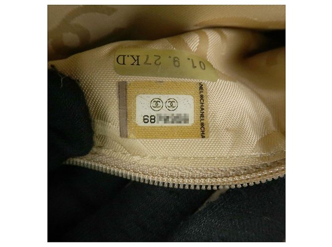 Borsa a tracolla con catena CHANEL Chevron COCO Mark in pelle d'agnello beige - vista 22