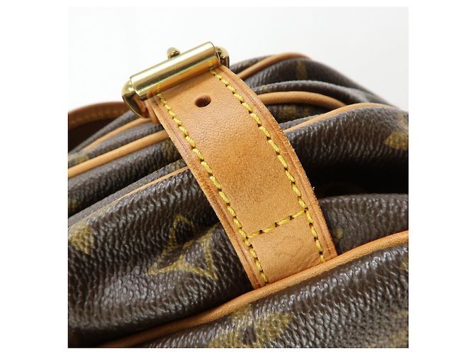 Borsa a tracolla Louis Vuitton Monogram Saumur 30 Canvas Brown M42256 - vista 17