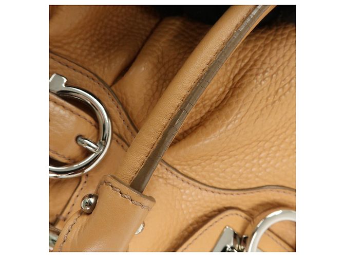 Salvatore Ferragamo Borsa a mano e a tracolla Ferragamo Gancini Marisa in pelle Beige - vista 7