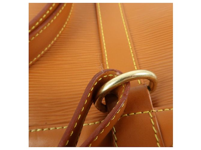 Borsa a tracolla Louis Vuitton Epi Randonnee PM Zipang Gold M52358 - vista 6