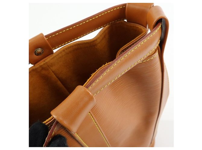 Borsa a tracolla Louis Vuitton Epi Randonnee PM Zipang Gold M52358 - vista 9