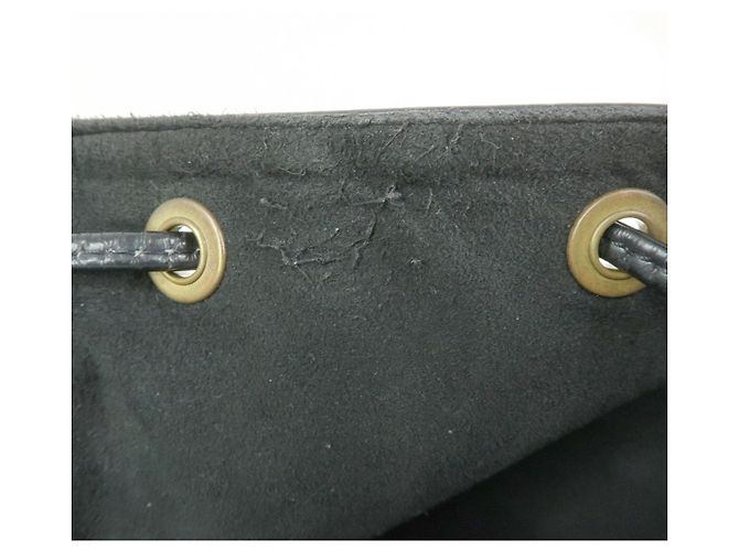 Noe Louis Vuitton Borsa a tracolla Petit Noé in pelle Epi Noir Black M59012 - vista 21