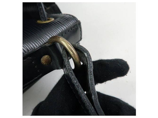 Noe Louis Vuitton Borsa a tracolla Petit Noé in pelle Epi Noir Black M59012 - vista 7