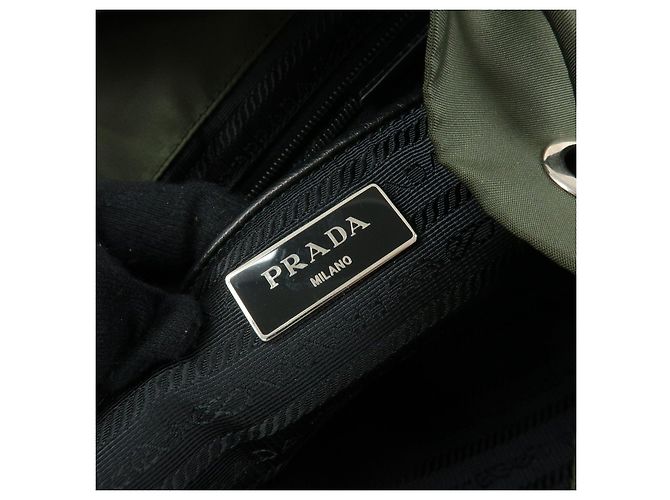 PRADA Rucksack aus Nylon und Saffiano-Leder mit Triangle-Logo Khaki 1BZ005 - Ansicht 23