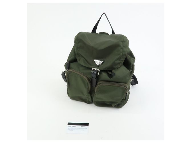 PRADA Rucksack aus Nylon und Saffiano-Leder mit Triangle-Logo Khaki 1BZ005 - Ansicht 24
