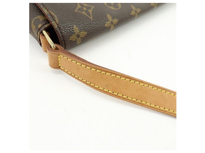Louis Vuitton Monogram Musette Tango Short Shoulder Bag Brown M51257 - vista 8