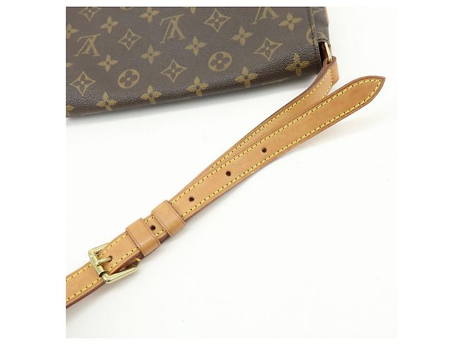 Louis Vuitton Monogram Musette Tango Short Shoulder Bag Brown M51257 - vista 9