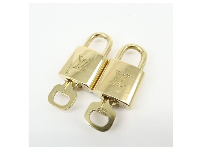 Louis Vuitton Lotto di 10 Lucchetti e Chiavi Gold - vista 3