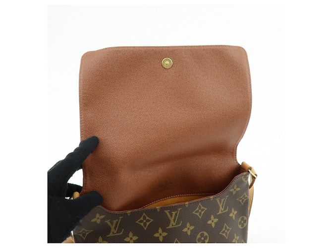 Louis Vuitton Monogram Musette Tango Short Shoulder Bag M51257 - vista 19