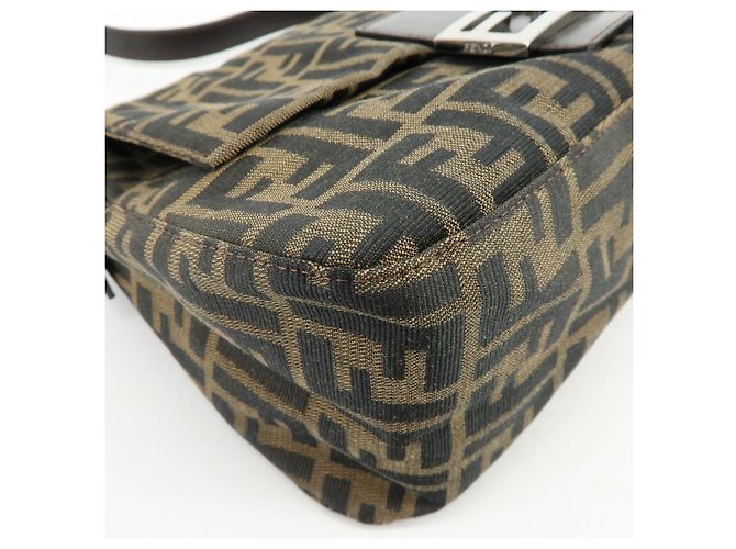 FENDI Zucca Mamma Baguette Borsa a tracolla in tela e pelle Marrone 26325 - vista 13