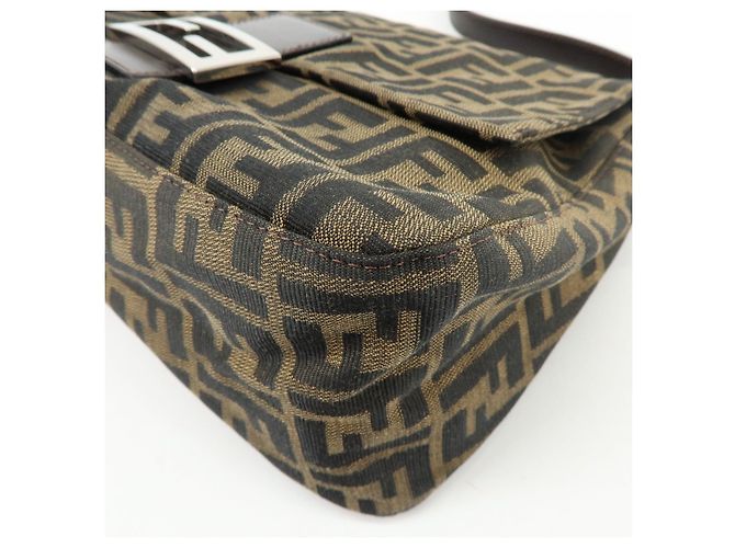 FENDI Zucca Mamma Baguette Borsa a tracolla in tela e pelle Marrone 26325 - vista 14