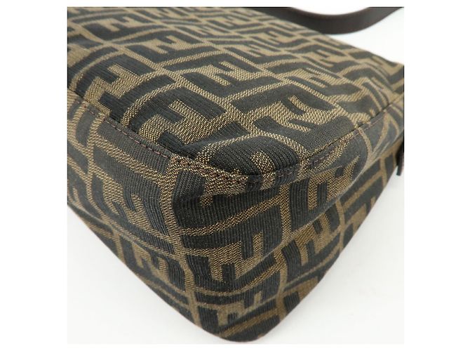 FENDI Zucca Mamma Baguette Borsa a tracolla in tela e pelle Marrone 26325 - vista 16