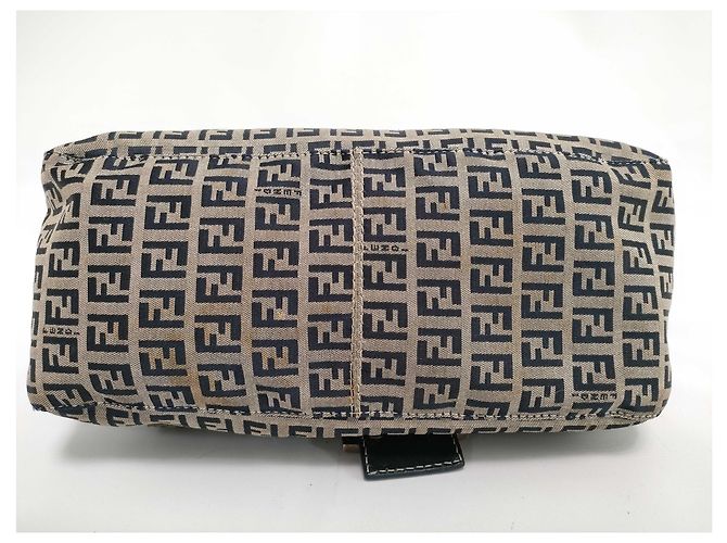 Fendi Zucchino Mamma Baguette Canvas Medium Tasche - Ansicht 3