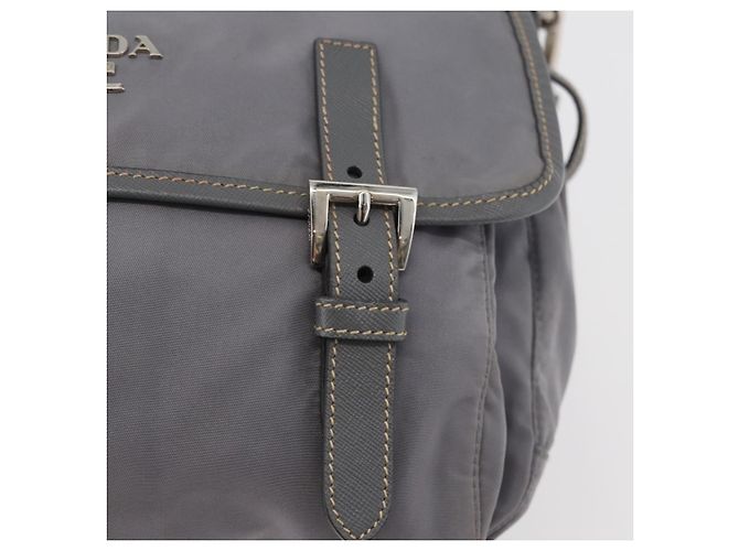 PRADA Schultertasche Nylon Grau Silber Auth 89792 - Jerrillo - Ansicht 17