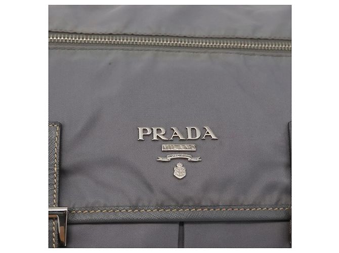 PRADA Schultertasche Nylon Grau Silber Auth 89792 - Jerrillo - Ansicht 19