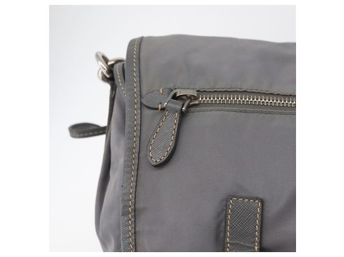 PRADA Schultertasche Nylon Grau Silber Auth 89792 - Jerrillo - Ansicht 20
