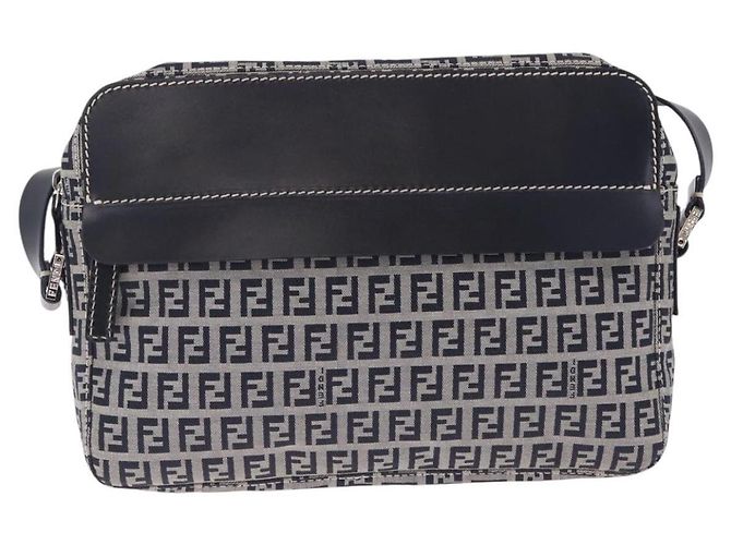 FENDI Zucchino Canvas Shoulder Bag Navy Silver Auth 211304V - Jerrillo - vista 2