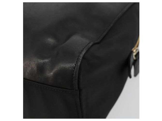 PRADA Chain Shoulder Bag Leather Black Gold Auth yk18939 - Jerrillo - vista 16