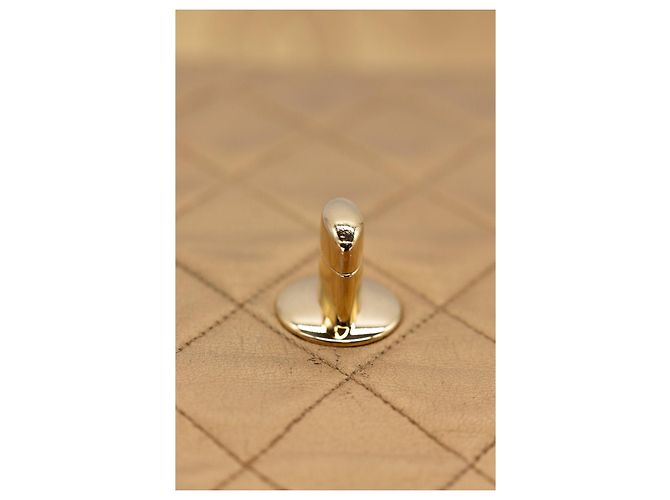 Chanel Vintage Jumbo Maxi Flap 34 cm – Gold Metallic – Gold Hardware - vista 12