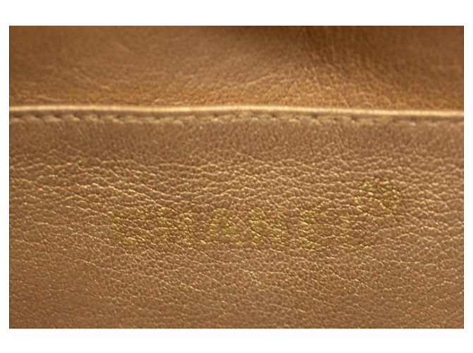 Chanel Vintage Jumbo Maxi Flap 34 cm – Gold Metallic – Gold Hardware - vista 15