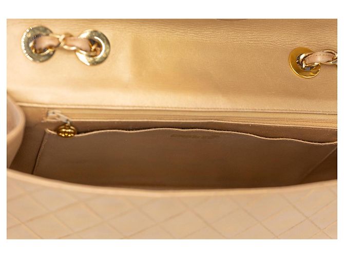 Chanel Vintage Jumbo Maxi Flap 34 cm – Gold Metallic – Gold Hardware - vista 16