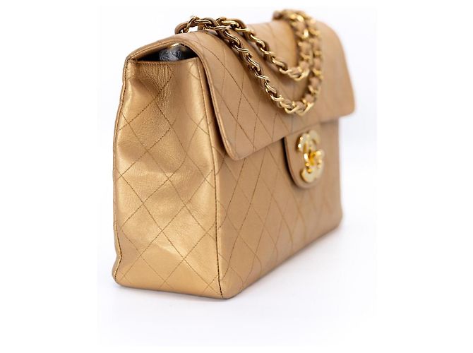 Chanel Vintage Jumbo Maxi Flap 34 cm – Gold Metallic – Gold Hardware - vista 4