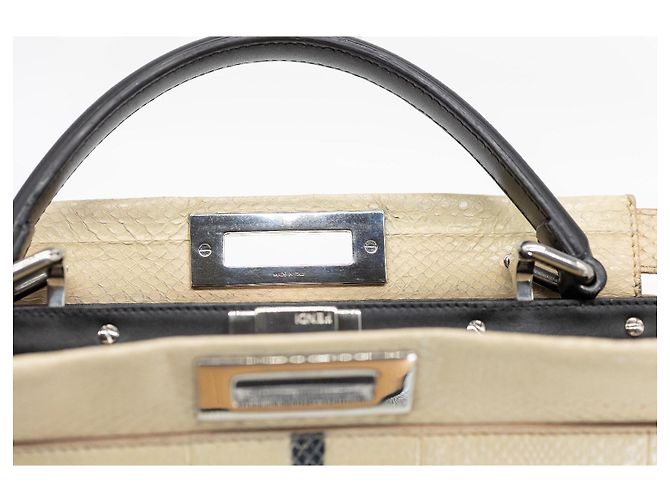 Fendi Peekaboo 34 cm – Pythonleder – Creme/Schwarz – Silberfarbene Hardware – inkl. Schultergurt - Ansicht 15