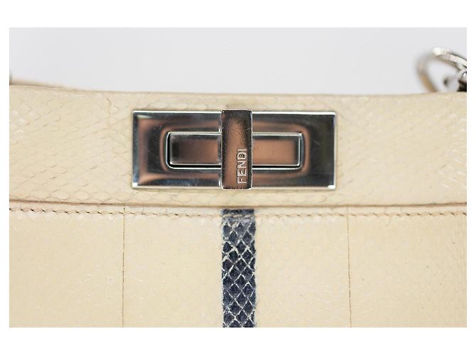 Fendi Peekaboo 34 cm – Pythonleder – Creme/Schwarz – Silberfarbene Hardware – inkl. Schultergurt - Ansicht 2