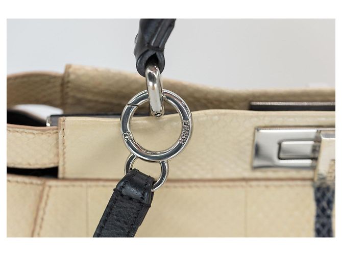 Fendi Peekaboo 34 cm – Pythonleder – Creme/Schwarz – Silberfarbene Hardware – inkl. Schultergurt - Ansicht 3