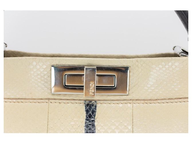 Fendi Peekaboo 34 cm – Pythonleder – Creme/Schwarz – Silberfarbene Hardware – inkl. Schultergurt - Ansicht 6