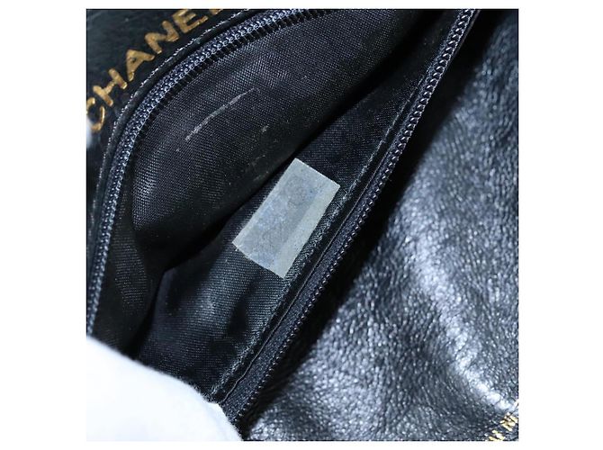 CHANEL Schultertasche mit Kette Leder Schwarz CC Auth 106420 - Jerrillo - Ansicht 12