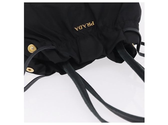Bolso Tote PRADA Nylon Negro Oro Auth 206537 - Jerrillo - vista 6
